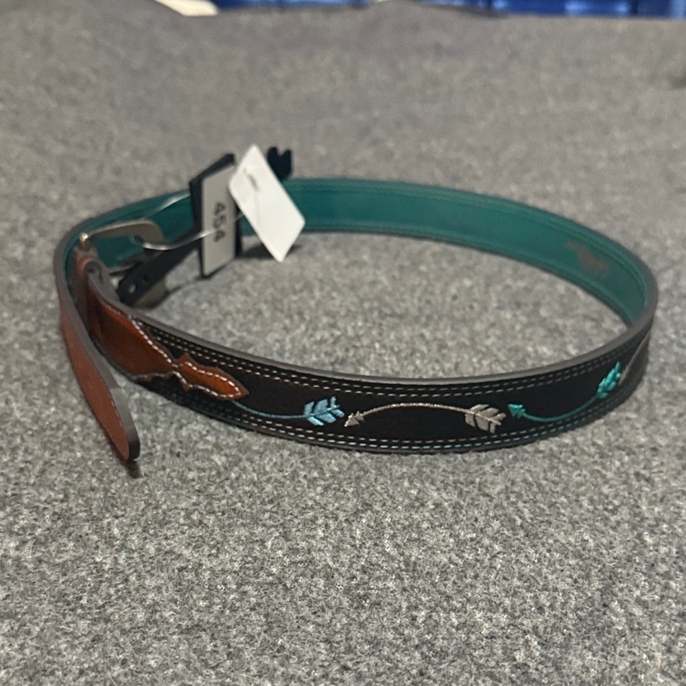 Girl’s XL Catchfly Belt with Teal Interior - Picture 6 of 6